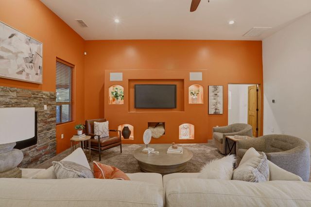 1202 Gabaldon Road NW, Albuquerque, NM 87104