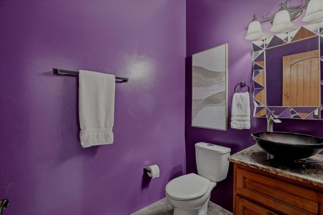 1202 Gabaldon Road NW, Albuquerque, NM 87104