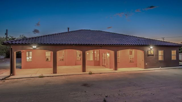 1202 Gabaldon Road NW, Albuquerque, NM 87104