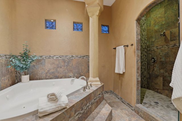 1202 Gabaldon Road NW, Albuquerque, NM 87104