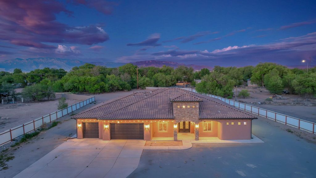 1202 Gabaldon Road NW, Albuquerque, NM 87104