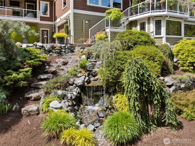 9825 Glory Drive SE, Olympia, WA 98513