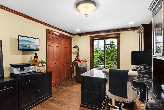 9825 Glory Drive SE, Olympia, WA 98513