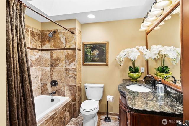 9825 Glory Drive SE, Olympia, WA 98513