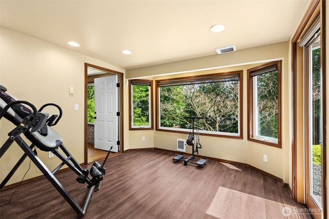 9825 Glory Drive SE, Olympia, WA 98513