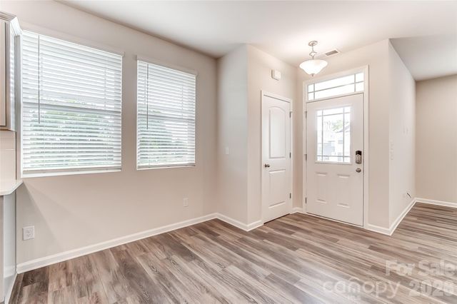 3827 Cheyney Park Drive, Charlotte, NC 28269