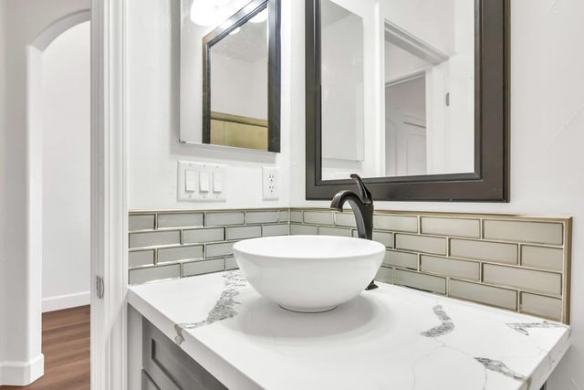 32852 S River Rd, Clarksburg, CA 95612