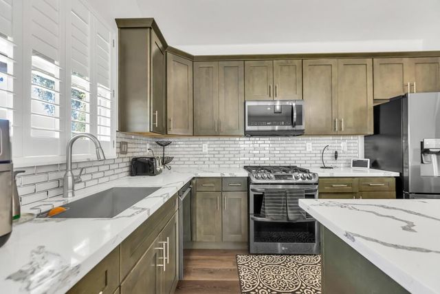 32852 S River Rd, Clarksburg, CA 95612