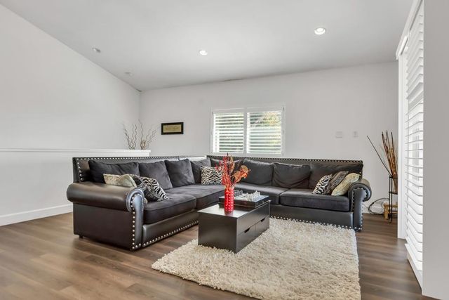 32852 S River Rd, Clarksburg, CA 95612