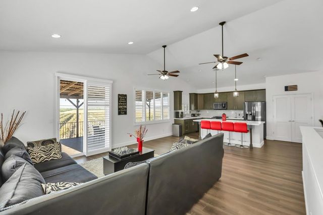 32852 S River Rd, Clarksburg, CA 95612