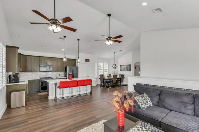 32852 S River Rd, Clarksburg, CA 95612