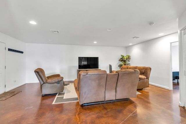 32852 S River Rd, Clarksburg, CA 95612