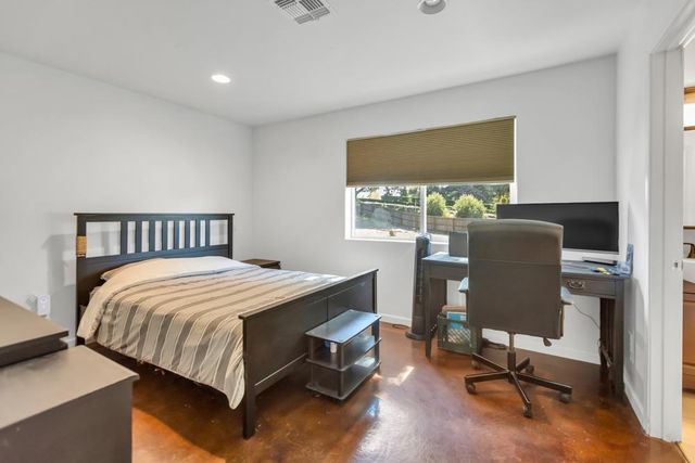 32852 S River Rd, Clarksburg, CA 95612