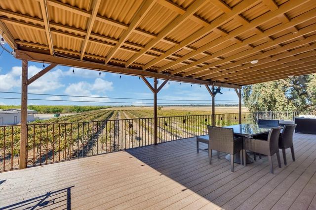 32852 S River Rd, Clarksburg, CA 95612