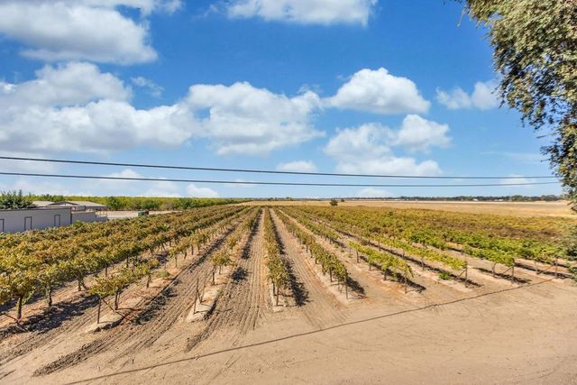 32852 S River Rd, Clarksburg, CA 95612