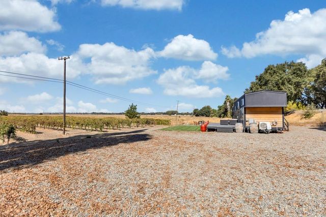 32852 S River Rd, Clarksburg, CA 95612