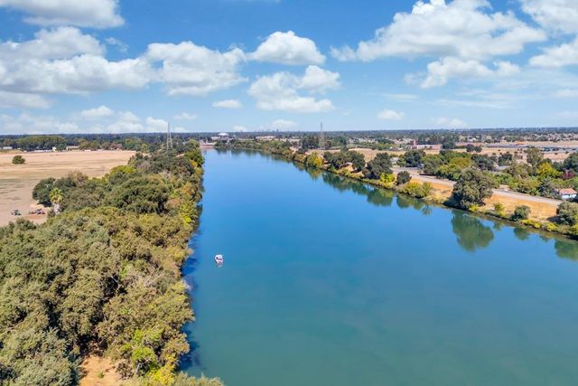 32852 S River Rd, Clarksburg, CA 95612