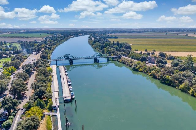 32852 S River Rd, Clarksburg, CA 95612