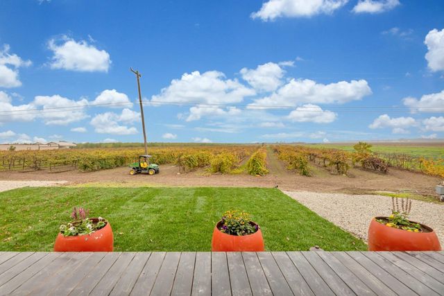 32852 S River Rd, Clarksburg, CA 95612