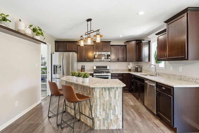 84 Bergamo Lane, Crown Point, IN 46307