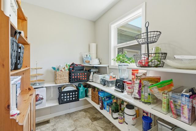 84 Bergamo Lane, Crown Point, IN 46307