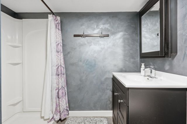 84 Bergamo Lane, Crown Point, IN 46307
