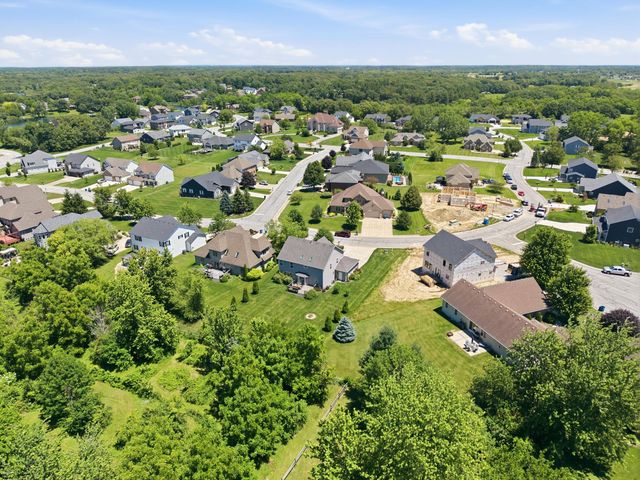 84 Bergamo Lane, Crown Point, IN 46307