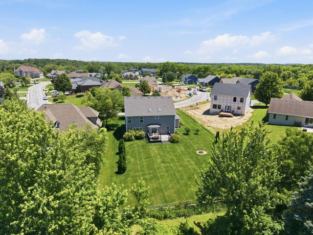 84 Bergamo Lane, Crown Point, IN 46307