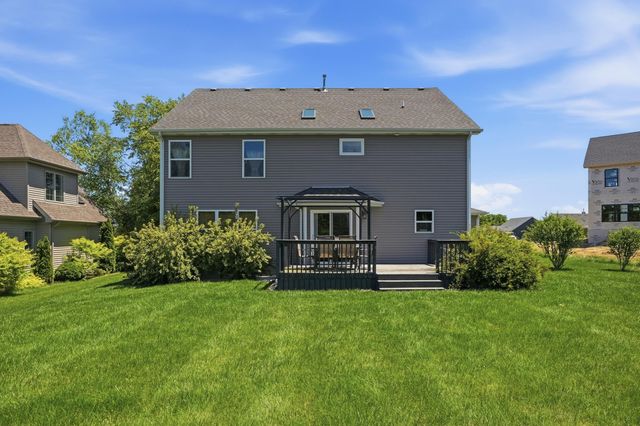 84 Bergamo Lane, Crown Point, IN 46307