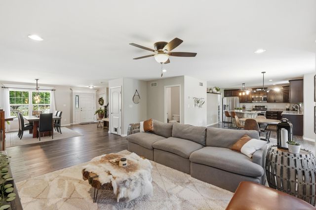 84 Bergamo Lane, Crown Point, IN 46307