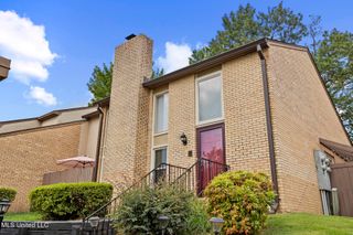 27 Park Crest Place, Jackson, MS 39211