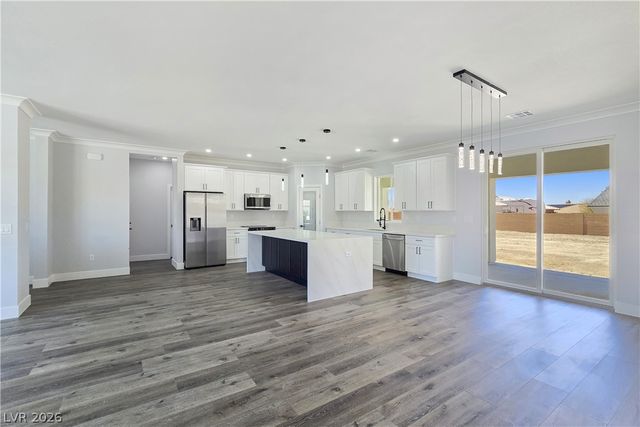 6920 Longmeadow Drive, Pahrump, NV 89061
