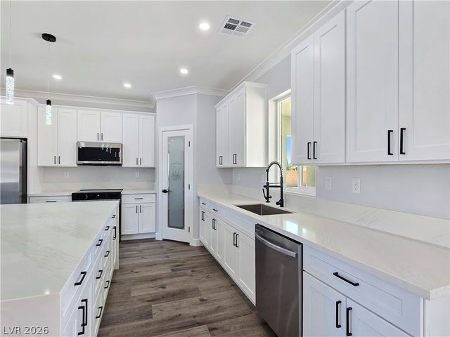 6920 Longmeadow Drive, Pahrump, NV 89061