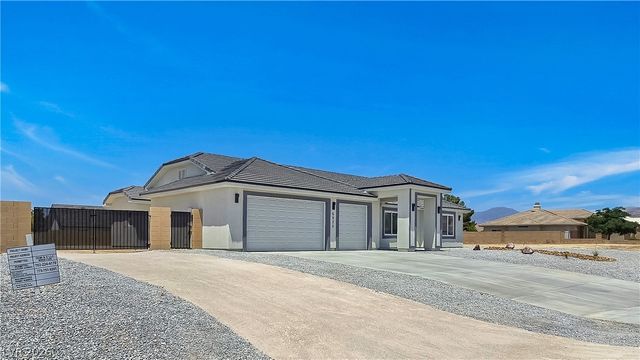 6920 Longmeadow Drive, Pahrump, NV 89061