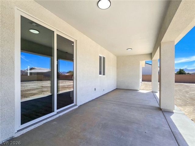 6920 Longmeadow Drive, Pahrump, NV 89061
