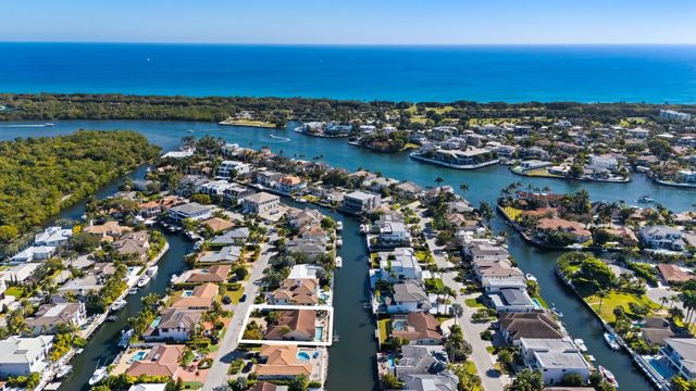 520 Phillips Drive, Boca Raton, FL 33432