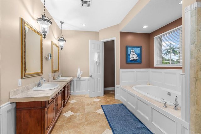 5973 SW 54th Court, Davie, FL 33314