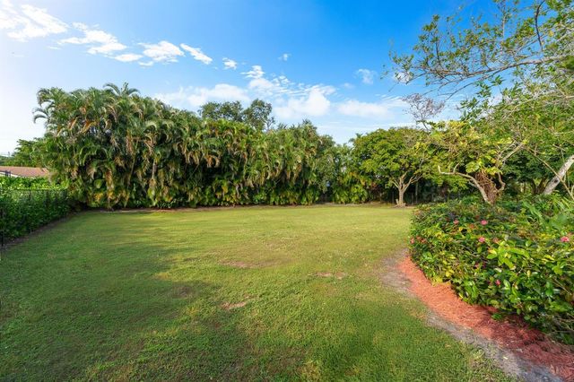 5973 SW 54th Court, Davie, FL 33314