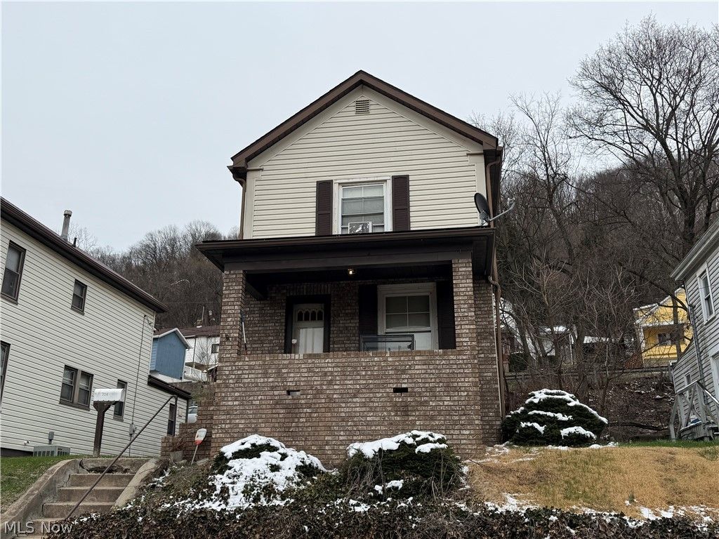 724 Virginia Avenue, Follansbee, WV 26037