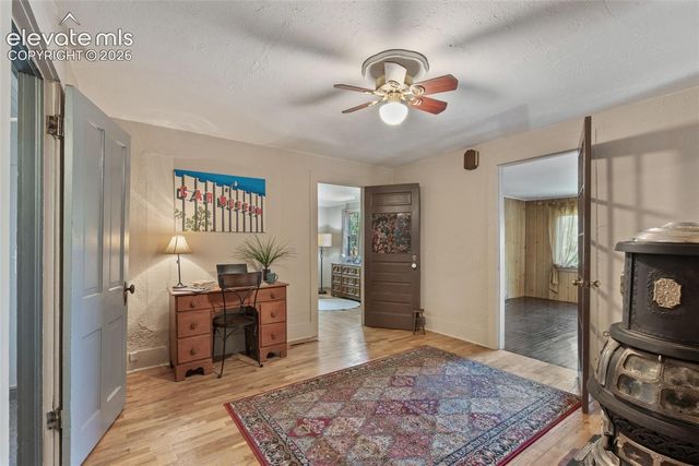 215 Washington Avenue, Manitou Springs, CO 80829