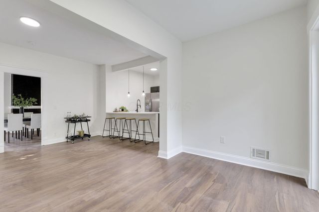638 E 6th Avenue, Lancaster, OH 43130