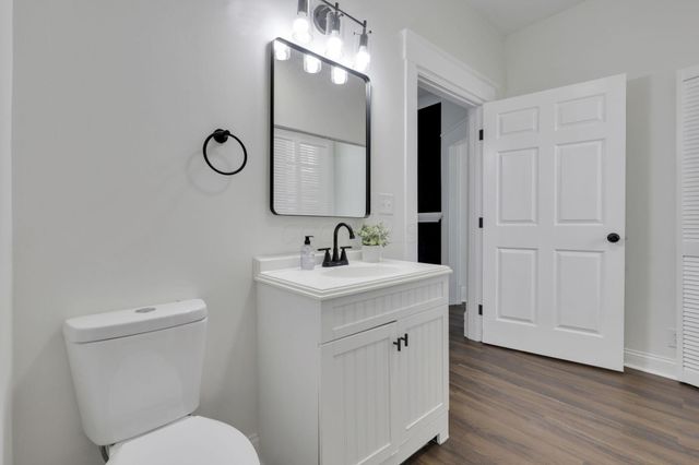 638 E 6th Avenue, Lancaster, OH 43130