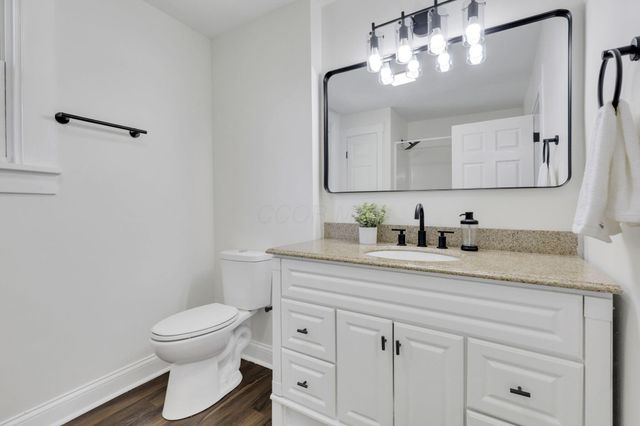 638 E 6th Avenue, Lancaster, OH 43130