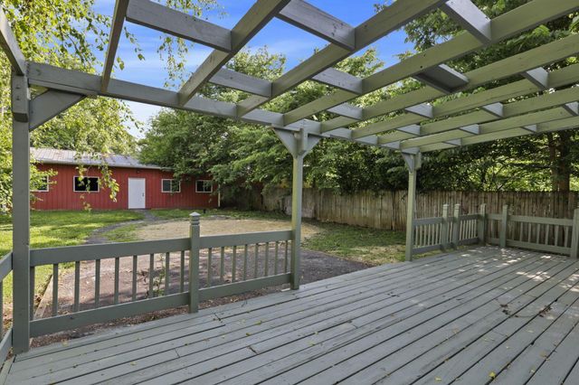 638 E 6th Avenue, Lancaster, OH 43130