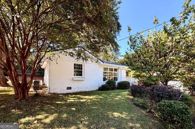 199 Bishop Drive NE, Marietta, GA 30060