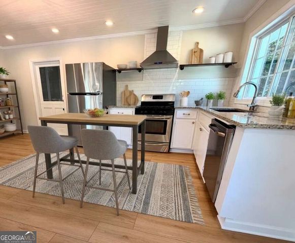 199 Bishop Drive NE, Marietta, GA 30060