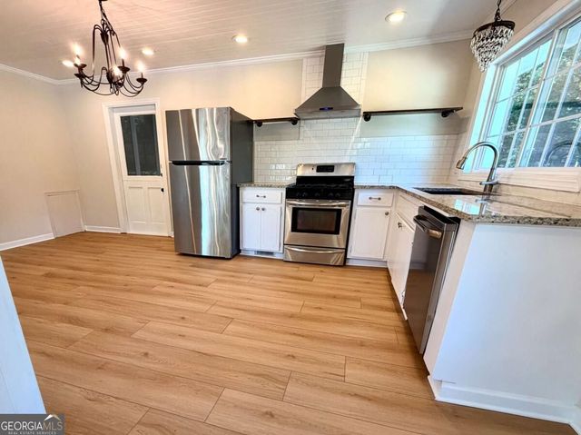 199 Bishop Drive NE, Marietta, GA 30060
