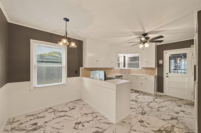 6405 Pinehurst Drive, Houston, TX 77023