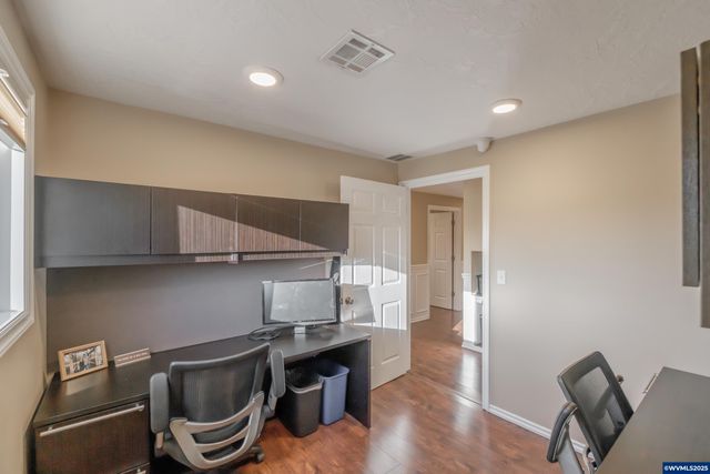1209 SE Shortridge (& 1215) St, Albany, OR 97322