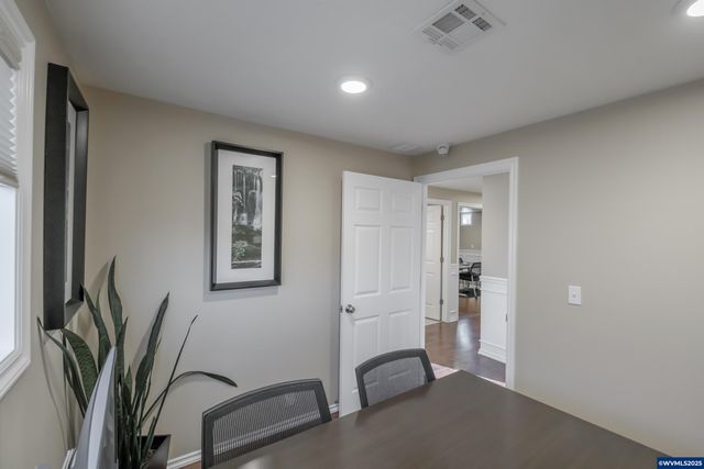 1209 SE Shortridge (& 1215) St, Albany, OR 97322